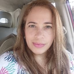 Roselys avatar