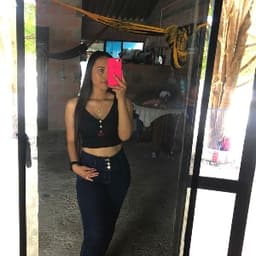 Daniela avatar