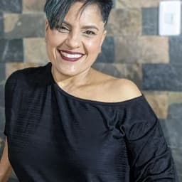 María avatar