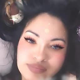Yoselyn avatar