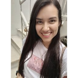 Laura avatar