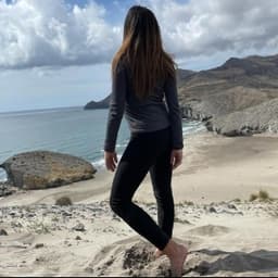 Yuliana avatar