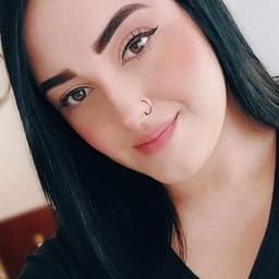 Laura avatar