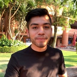 Adrián avatar