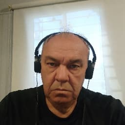 Julio avatar