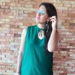 María avatar