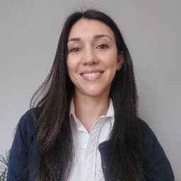 Romina avatar