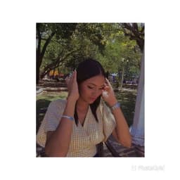 Carolyn avatar