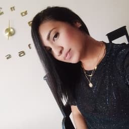 María avatar