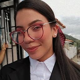 María avatar