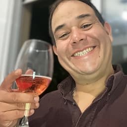 Luis avatar