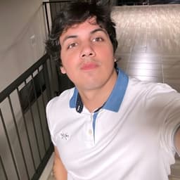 Julián avatar