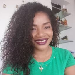 Lucía avatar