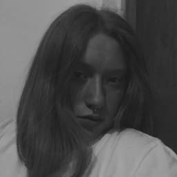 Abril avatar