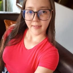 Yuliana avatar