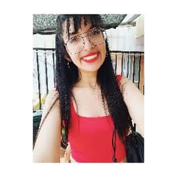 María avatar