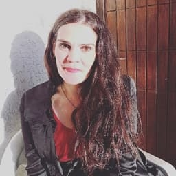 Laura avatar