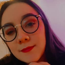 Daniela avatar