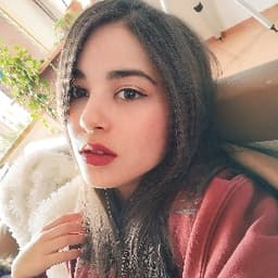 María avatar