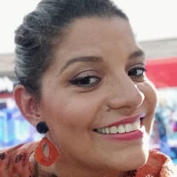 María avatar