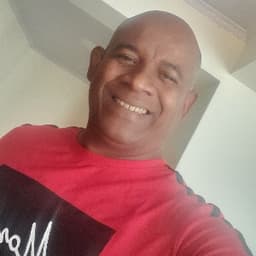 Julio avatar