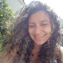 María avatar