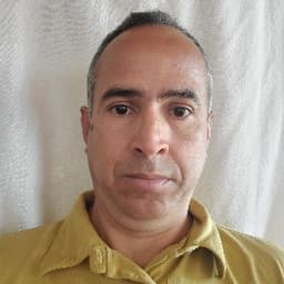 Luis avatar