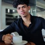 Luis avatar