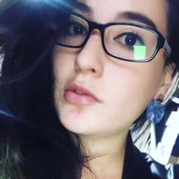 María avatar
