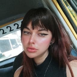 Mónica avatar