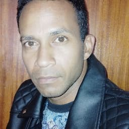 Luis avatar