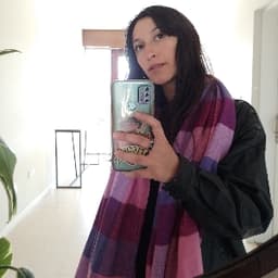 Débora avatar