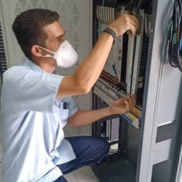 Luis avatar
