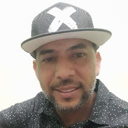Julio avatar