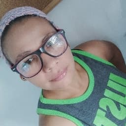 Daniela avatar