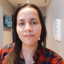 Yolianny avatar