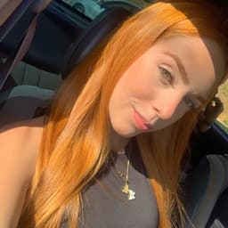 María avatar