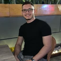 Adrián avatar