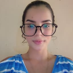 Carolyne avatar