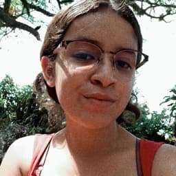 María avatar