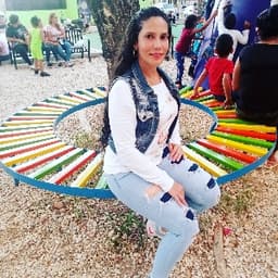María avatar
