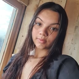 María avatar
