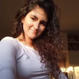 María avatar