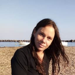 María avatar