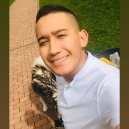 Julián avatar