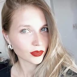 Rosali avatar