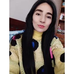 Paola avatar