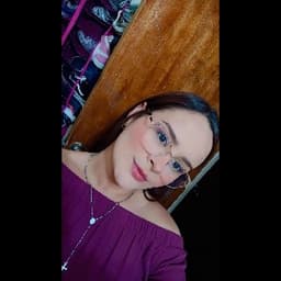 Daniela avatar