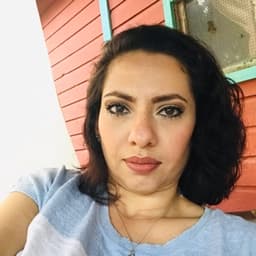 María avatar