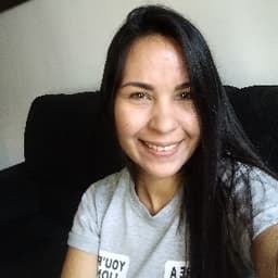 AdrianaJ avatar